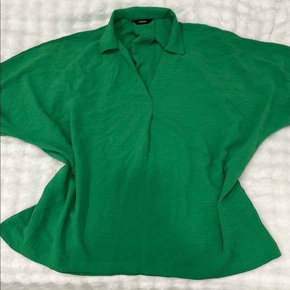 Women's blouse green color 100% polyester - Picture 1 of 3